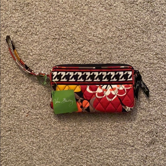 Vera Bradley Handbags - Vera Bradley Wristlet